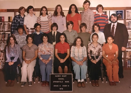 Sacred Heart Grade 8 -14 1976-IMG_1312.jpg
Thanks to Christopher Montagna Sacred Heart Grade 8 -14 1976-IMG_1312.jpg
Thanks to Christopher Montagna